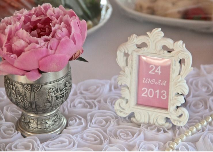 French pink wedding floral decor