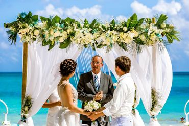 Beach wedding ceremony decor