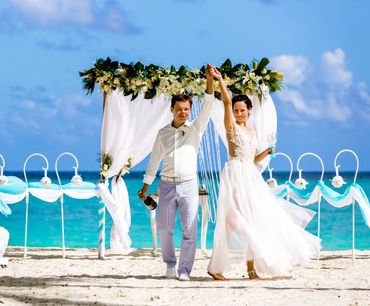 Beach blue wedding ceremony decor Beach blue wedding ceremony decor