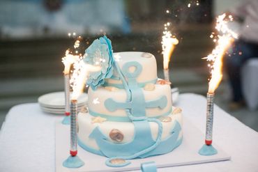Marine blue wedding cakes
