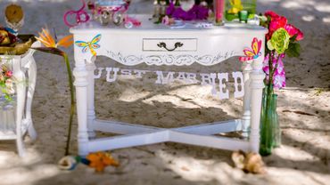 Beach wedding reception decor