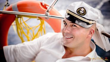 Marine groom style Marine groom style