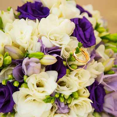 Purple friezes wedding bouquet