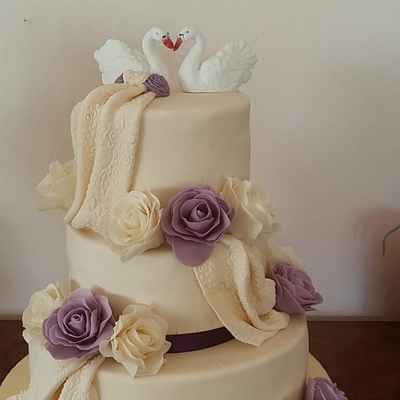 Purple wedding cakes