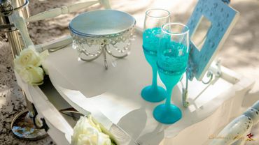 Blue wedding reception decor