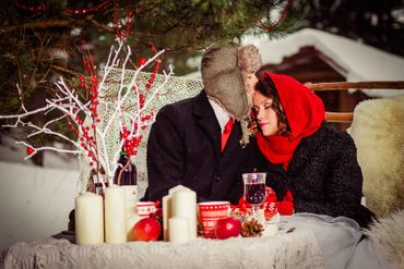 Winter red wedding photo session ideas