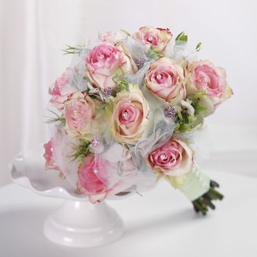 Beach pink rose wedding bouquet