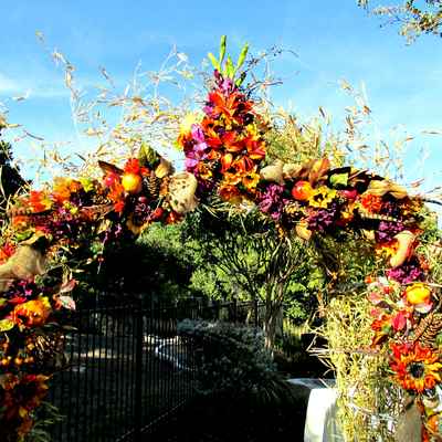 Outdoor autumn wedding floral decor