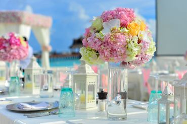 Beach wedding floral decor