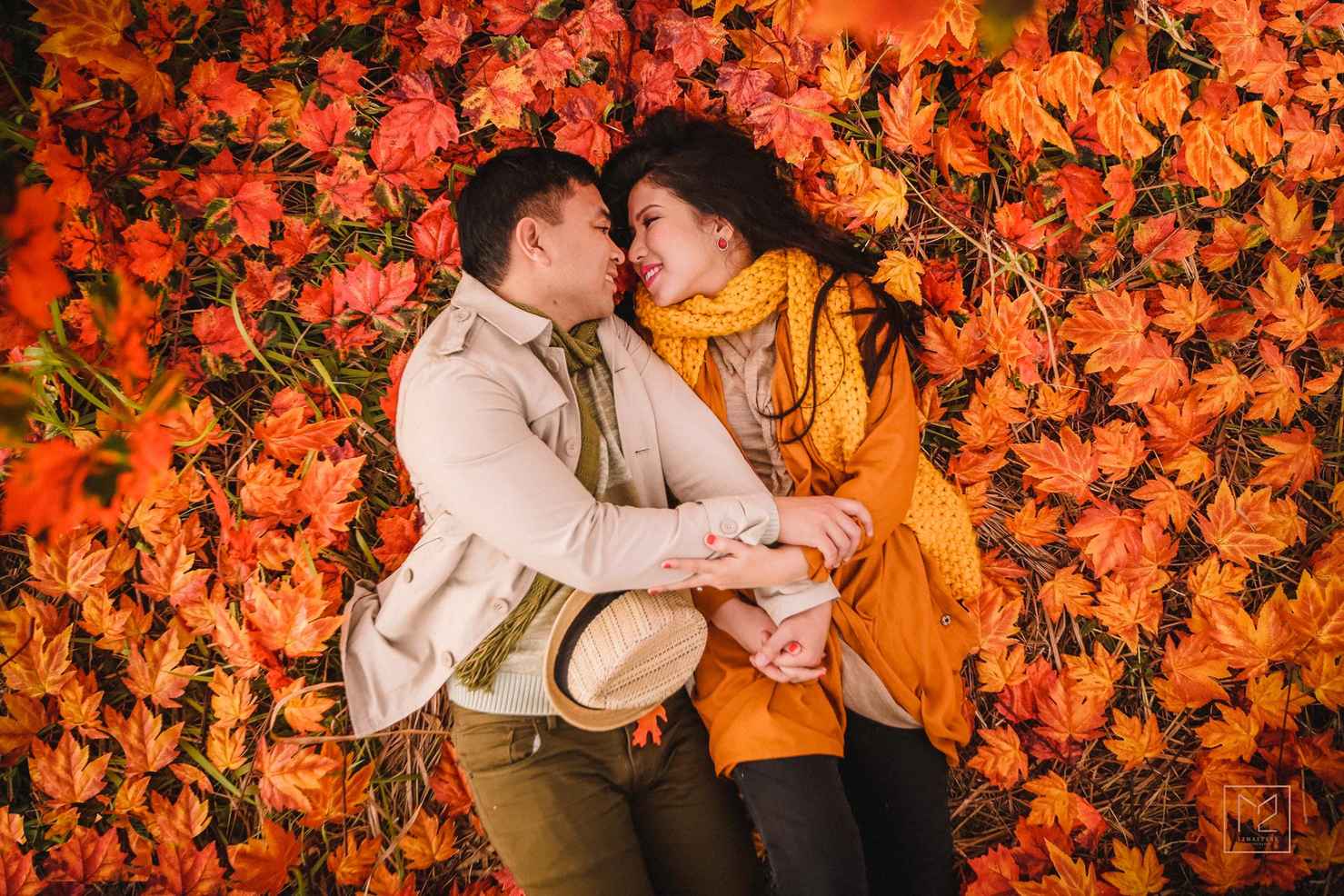 Outdoor autumn wedding photo session ideas