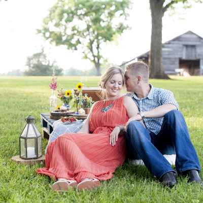 Outdoor blue wedding photo session ideas