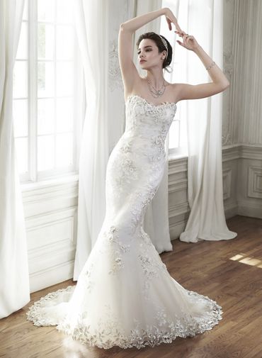White long wedding dresses White long wedding dresses
