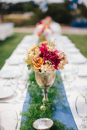 Outdoor red wedding floral decor