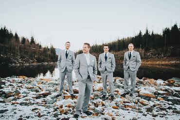 Outdoor grey groom style