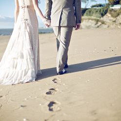 Beach wedding photo session ideas