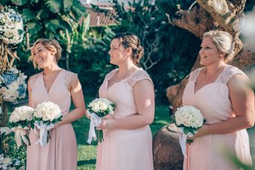 Outdoor pink bridesmaids