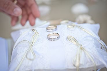 Wedding ring pillows