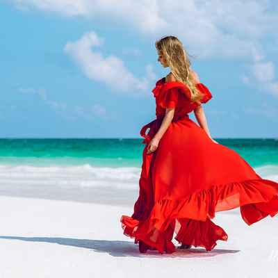 Red beach long wedding dresses