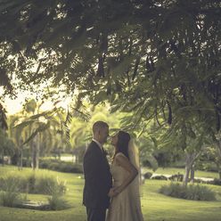 Outdoor wedding photo session ideas
